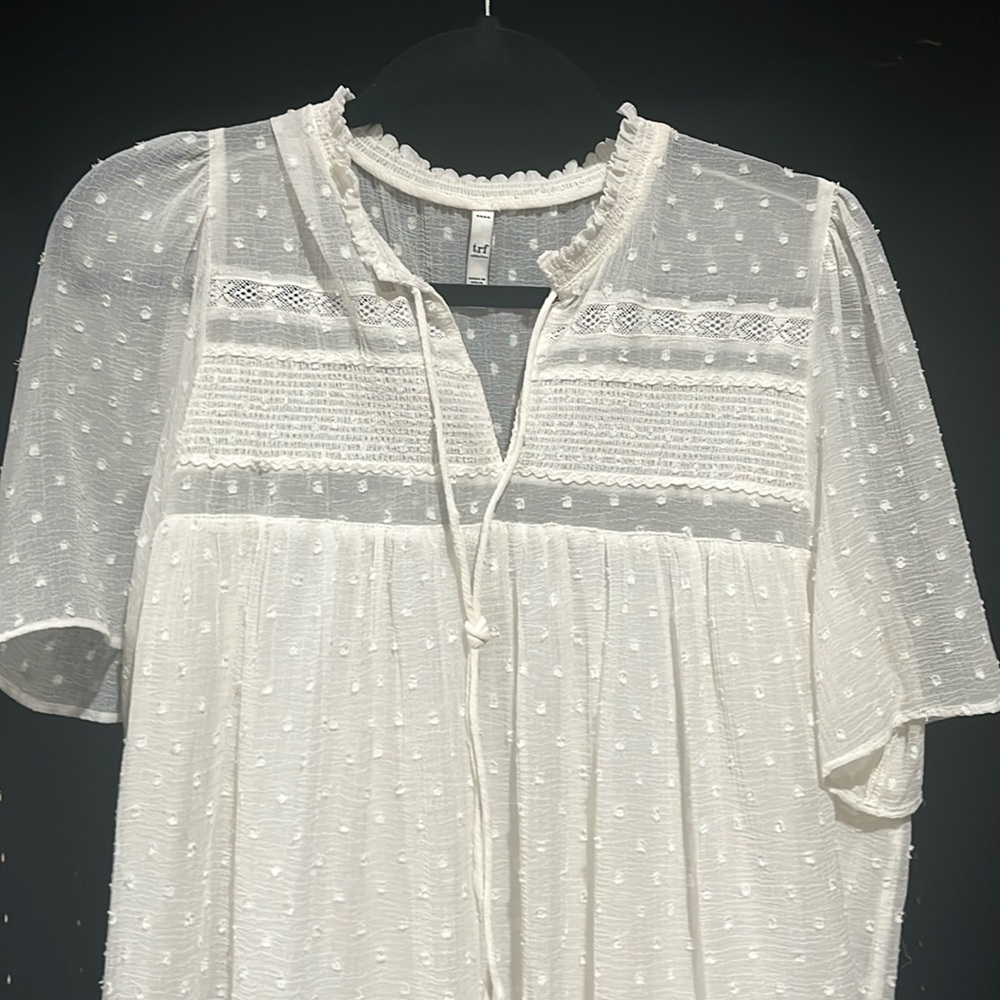 Cream colored blouse short sleeve